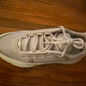 Nike Air Max Pulse *never worn!